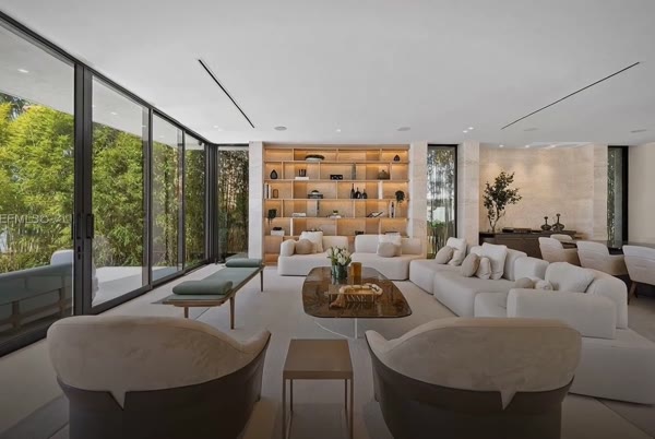 Listing photo: living room opening to the water